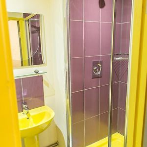 Double or Twin Room Shower